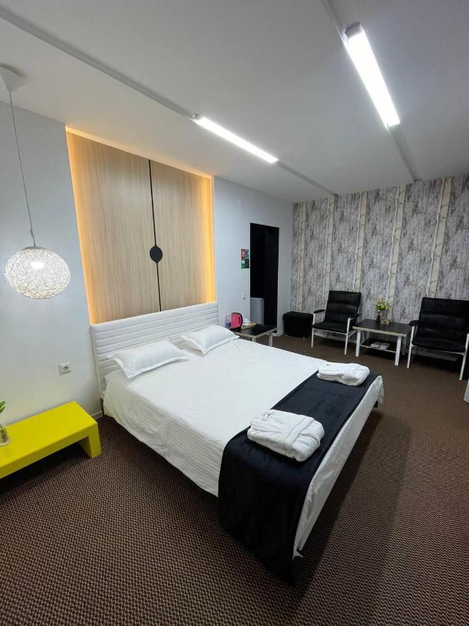 Io Boutique Hotel Bishkek Bischkek Exterior foto