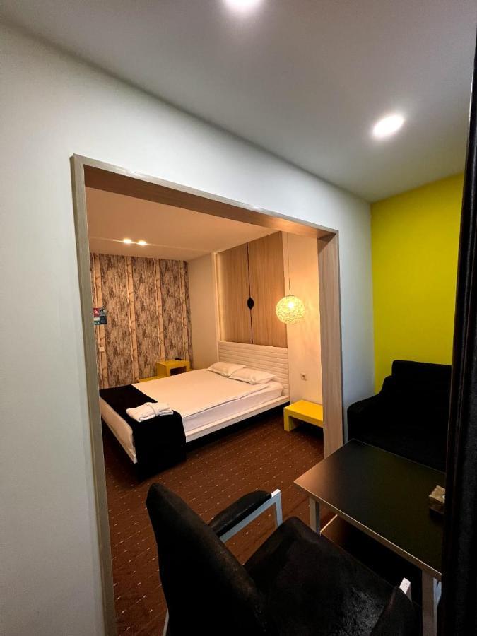 Io Boutique Hotel Bishkek Bischkek Exterior foto