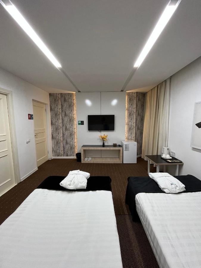 Io Boutique Hotel Bishkek Bischkek Exterior foto