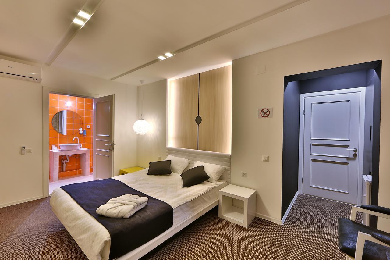 Io Boutique Hotel Bishkek Bischkek Exterior foto